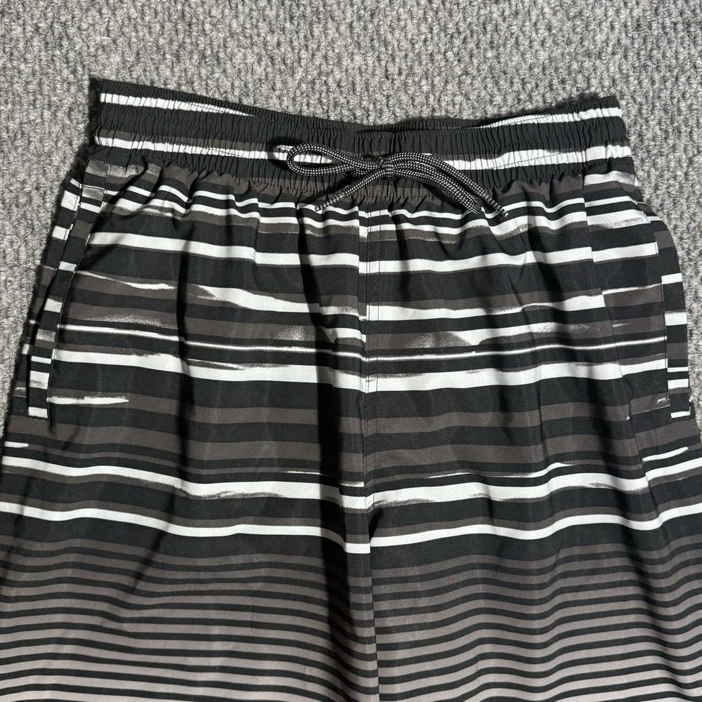 Nike Swim Trunks Shorts Stripe Breaker Black Men's Size Medium NESSD545-001